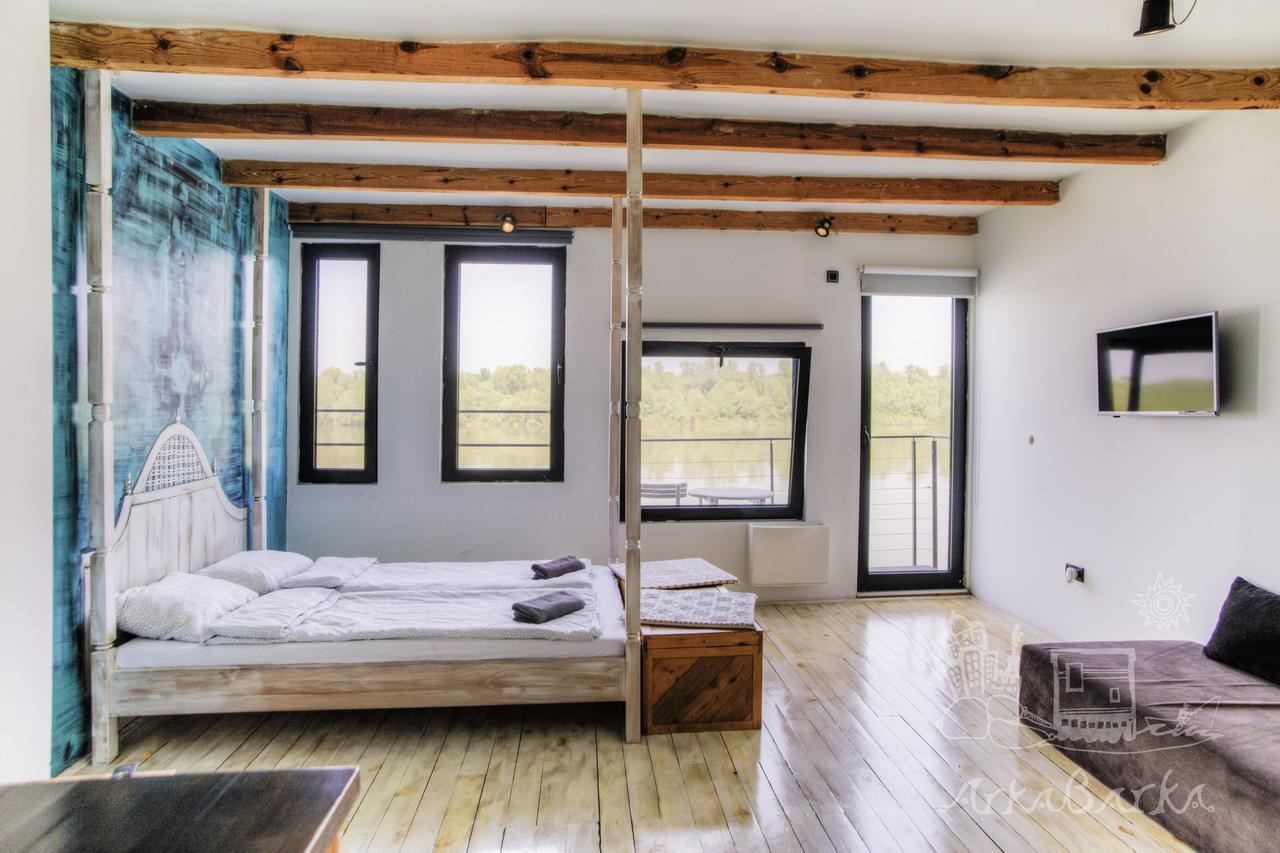 Arkabarka 2- Floating Dream Rooms And Apartments Belgrade Extérieur photo