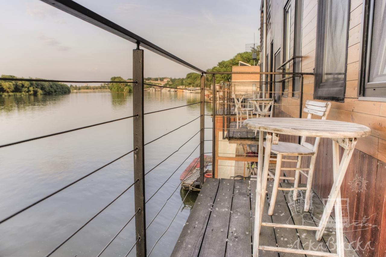 Arkabarka 2- Floating Dream Rooms And Apartments Belgrade Extérieur photo