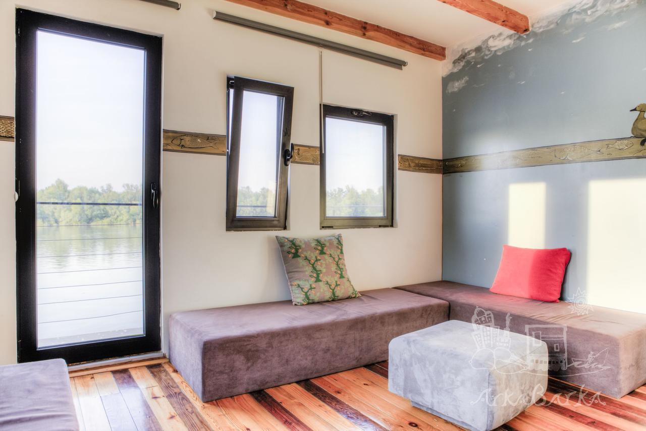 Arkabarka 2- Floating Dream Rooms And Apartments Belgrade Extérieur photo